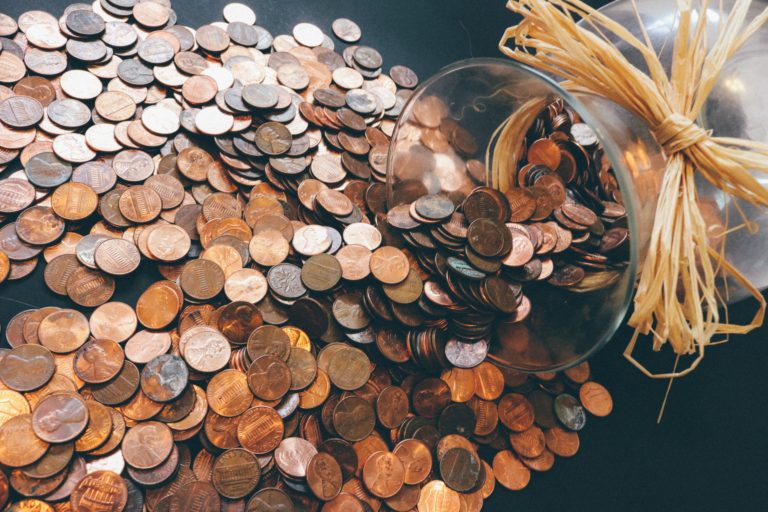 Start These Five Habits to Save Money in 2019