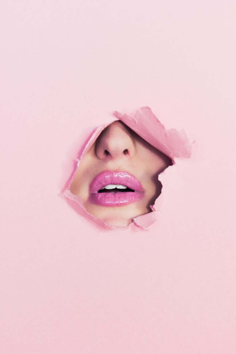 The Perfect Pink Lipstick | Find the perfect pink lipstick. Inspiration for a bold pink, babydoll pink, nude pink.