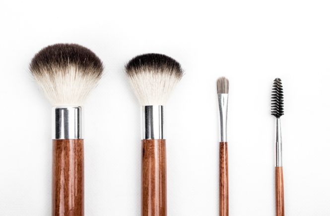 Vegan beauty brushes and Cruelty Free Makeup Brushes. Brushes with no animal products or no animal testing.