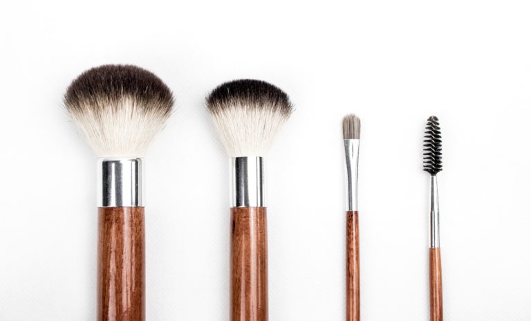 Vegan beauty brushes and Cruelty Free Makeup Brushes. Brushes with no animal products or no animal testing.