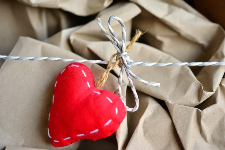Referral links to subscription boxes